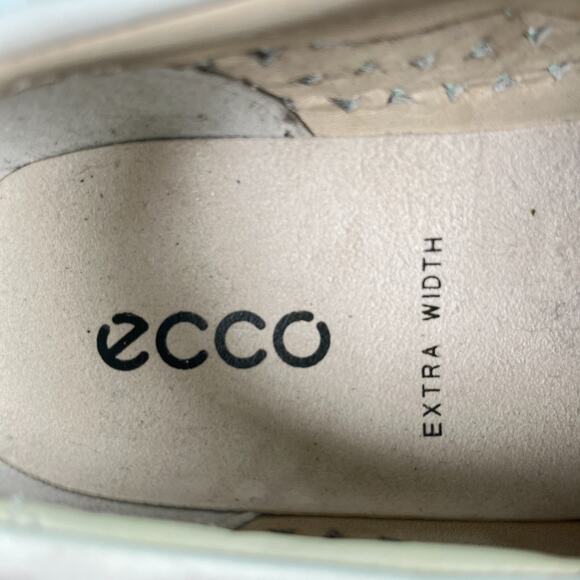 Ecco Soft 7 Extra Width White Soft Leather Slip On Sneakers Shoes Women's Size 6 - Picture 9 of 11